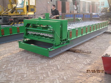 घुटा हुआ टाइल मशीन / स्टील शीट रोल बनाने की मशीन 0.40 - 0.70 मिमी शीट मोटाई